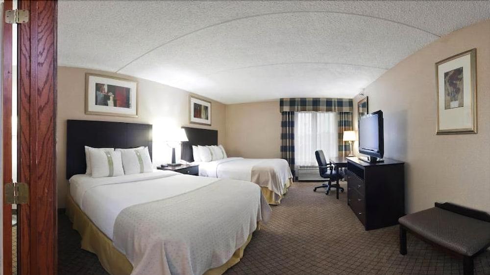 & Wausau-rothschild By Ihg 2*