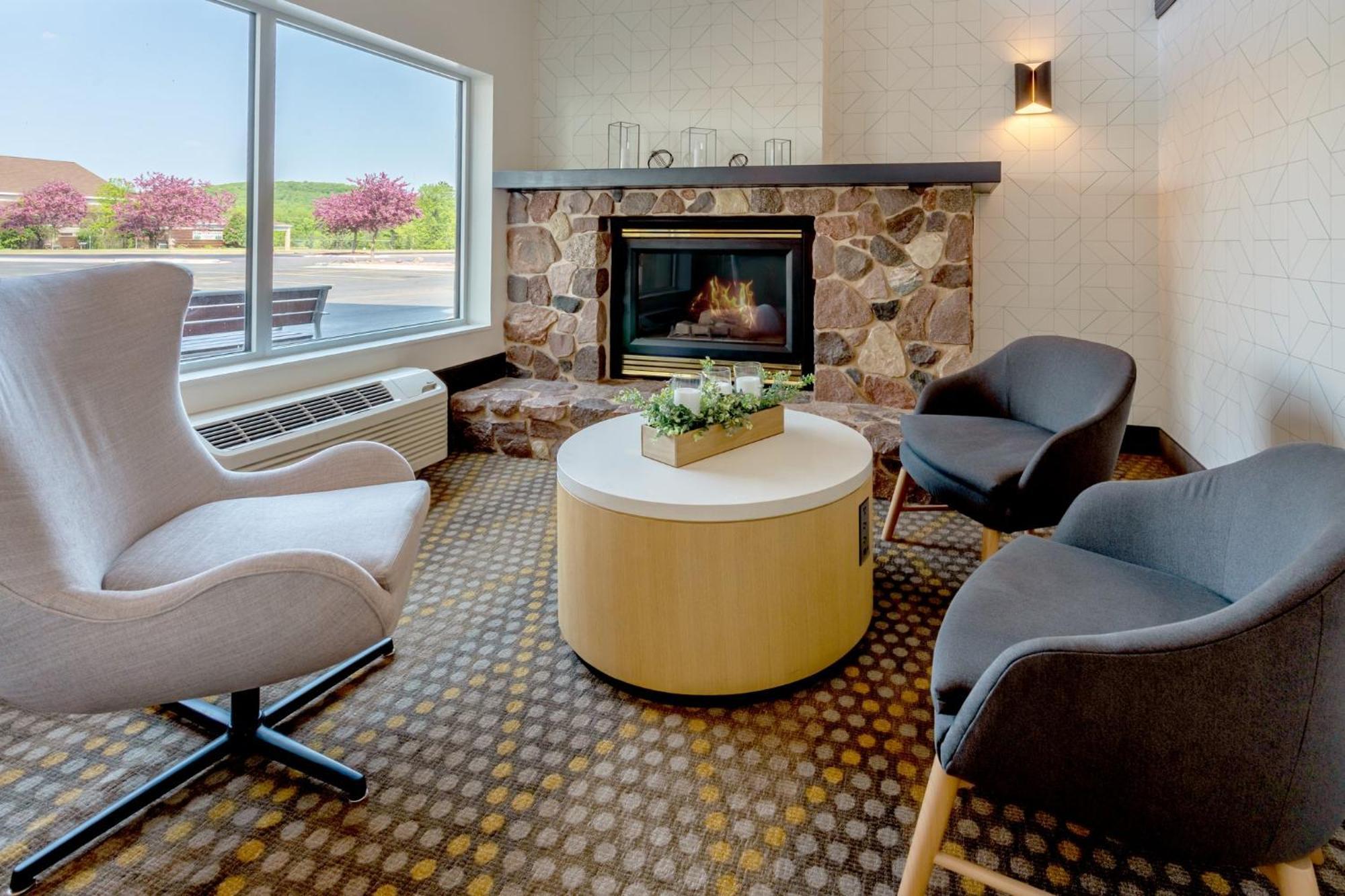 Hotel & Wausau-rothschild By Ihg