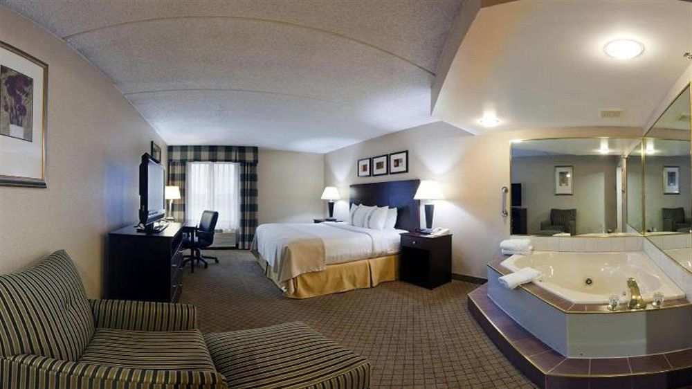 Hotel & Wausau-rothschild By Ihg Rothschild